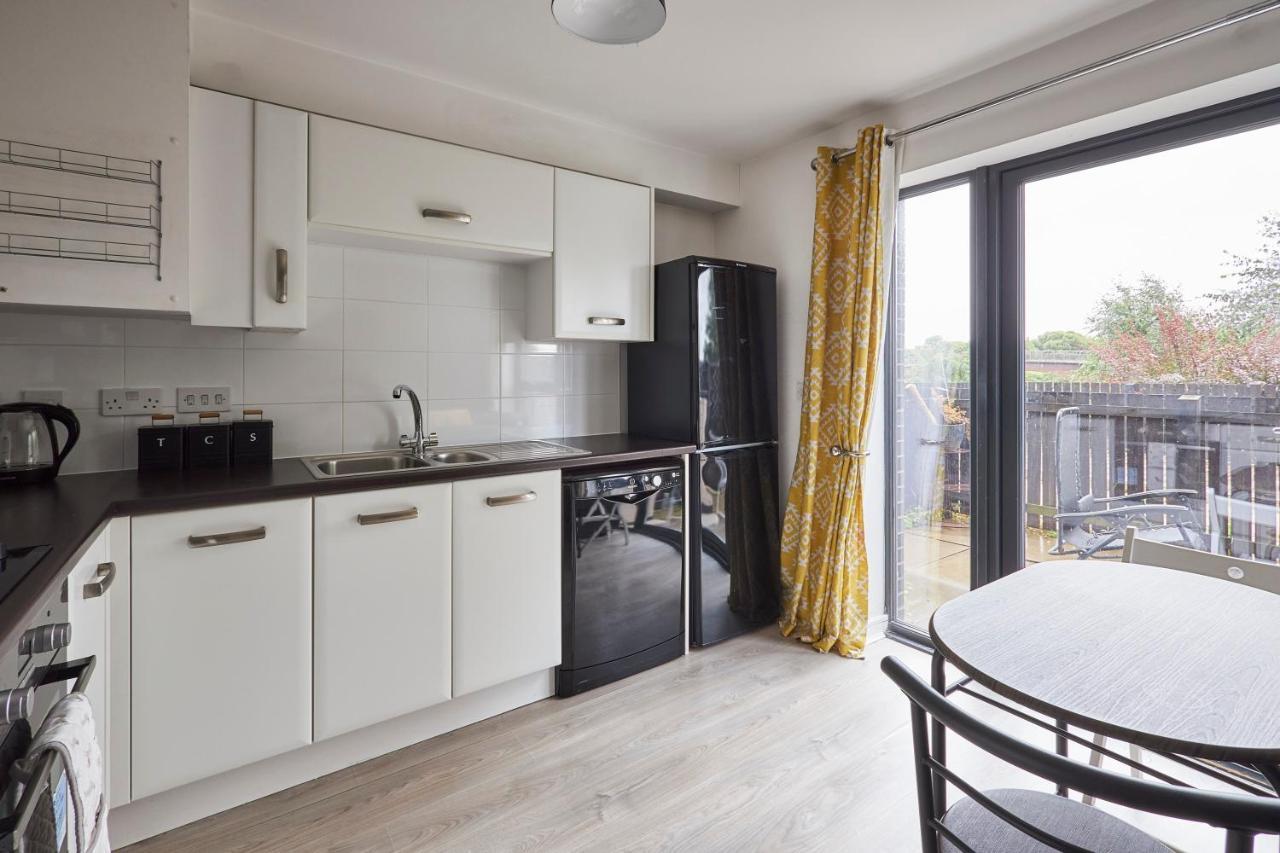 Host & Stay - London Avenue กลาสโกว์ ภายนอก รูปภาพ